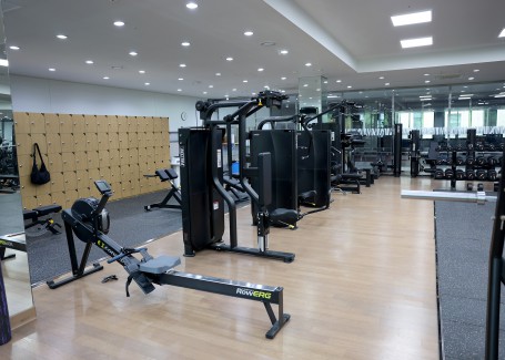 부산외국어대학교 홍보용 이미지 - 헬스장